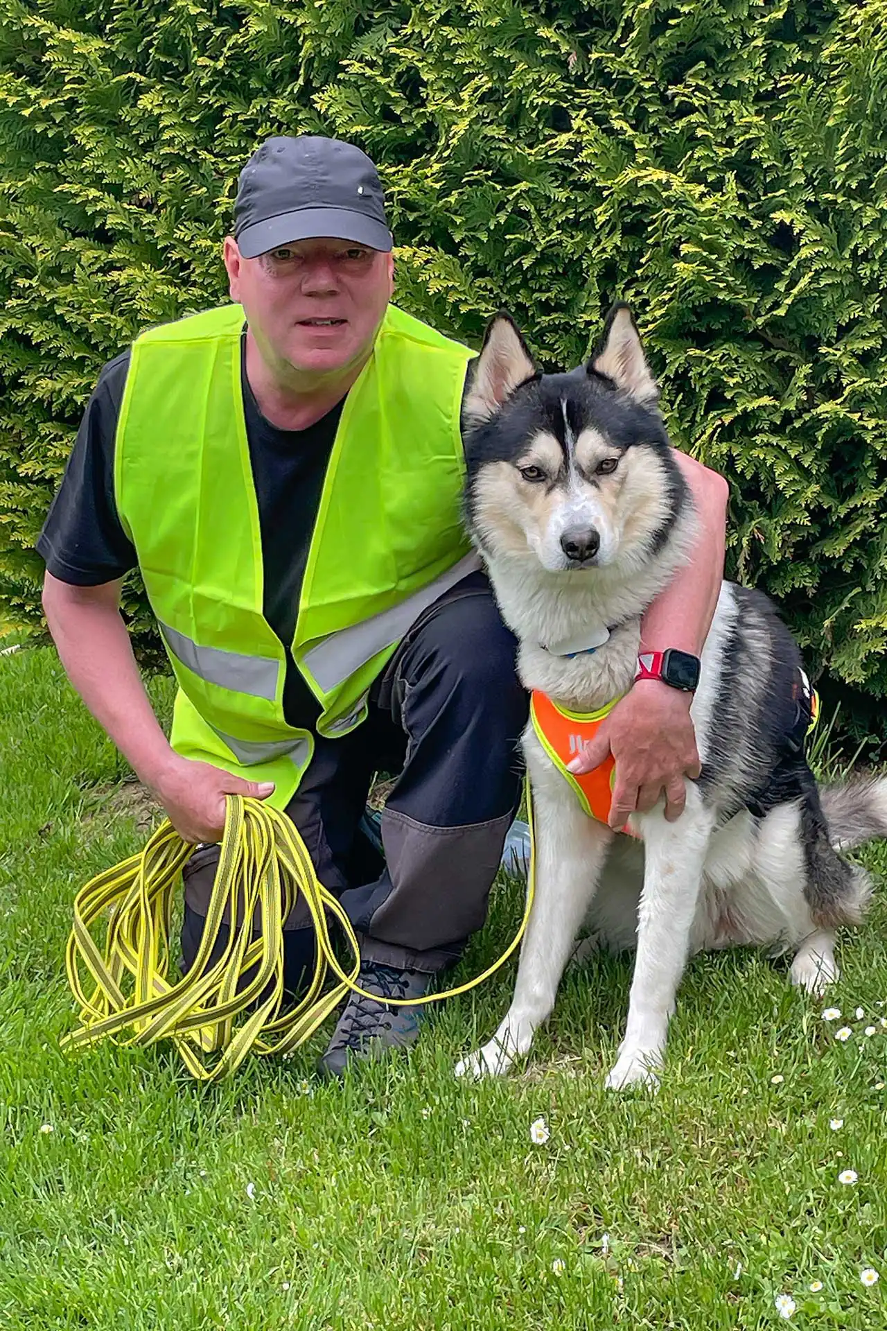 Heinz-Jürgen Wolters mit seinem Hund Buddy